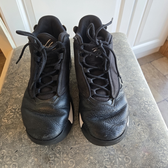 Mens Jordan's size 9.5 - Picture 9 of 10
